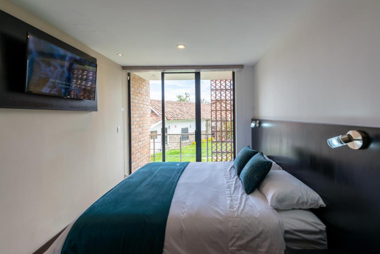 Hotel & Suites En Cuenca, Venue Batan Kültér fotó